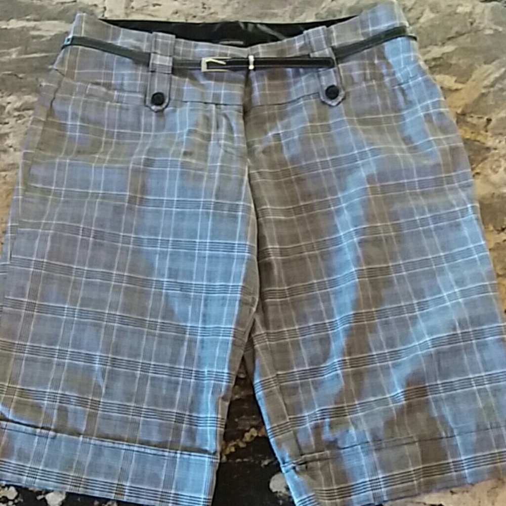 Maurice's dress shorts with belt